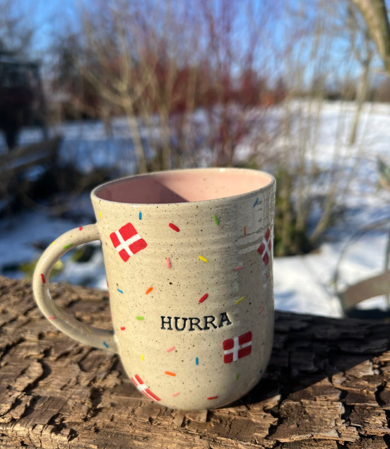 “Hurra” kop m. hank - 385 ml.