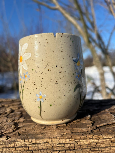 Thekrus med håndmalede blomster - 385 ml.