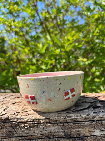 Fødselsdagskål - H 6 • Ø 12,5 cm.