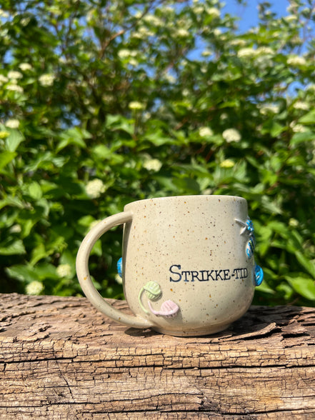 “Strikke-tid” kop m. hank - 390 ml.