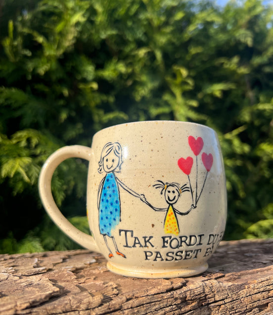 Håndmalede “Tak” kop m. hank - 300 ml.