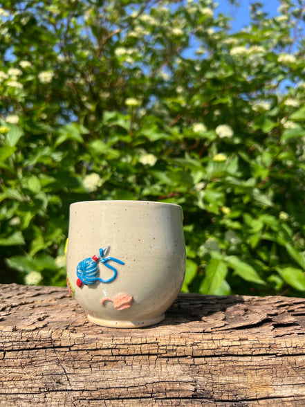 “Hækle-sysler” kop m. hank - 290 ml.