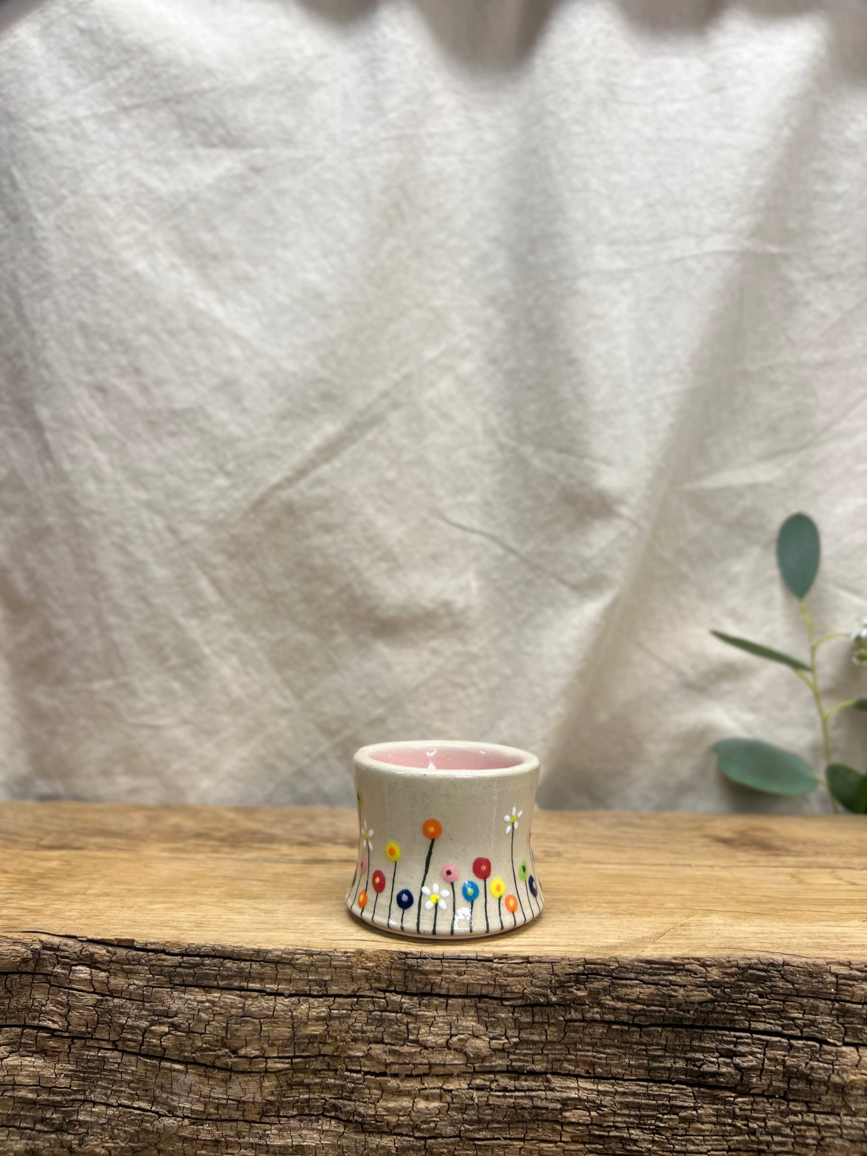 Blomstereng rosa æggebæger
