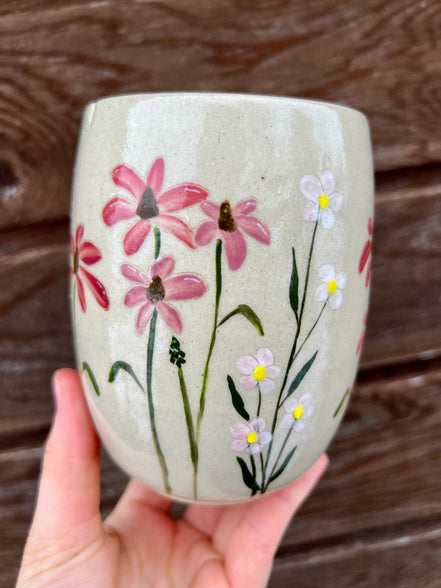 Stort Thekrus med håndmalede blomster - 500 ml.