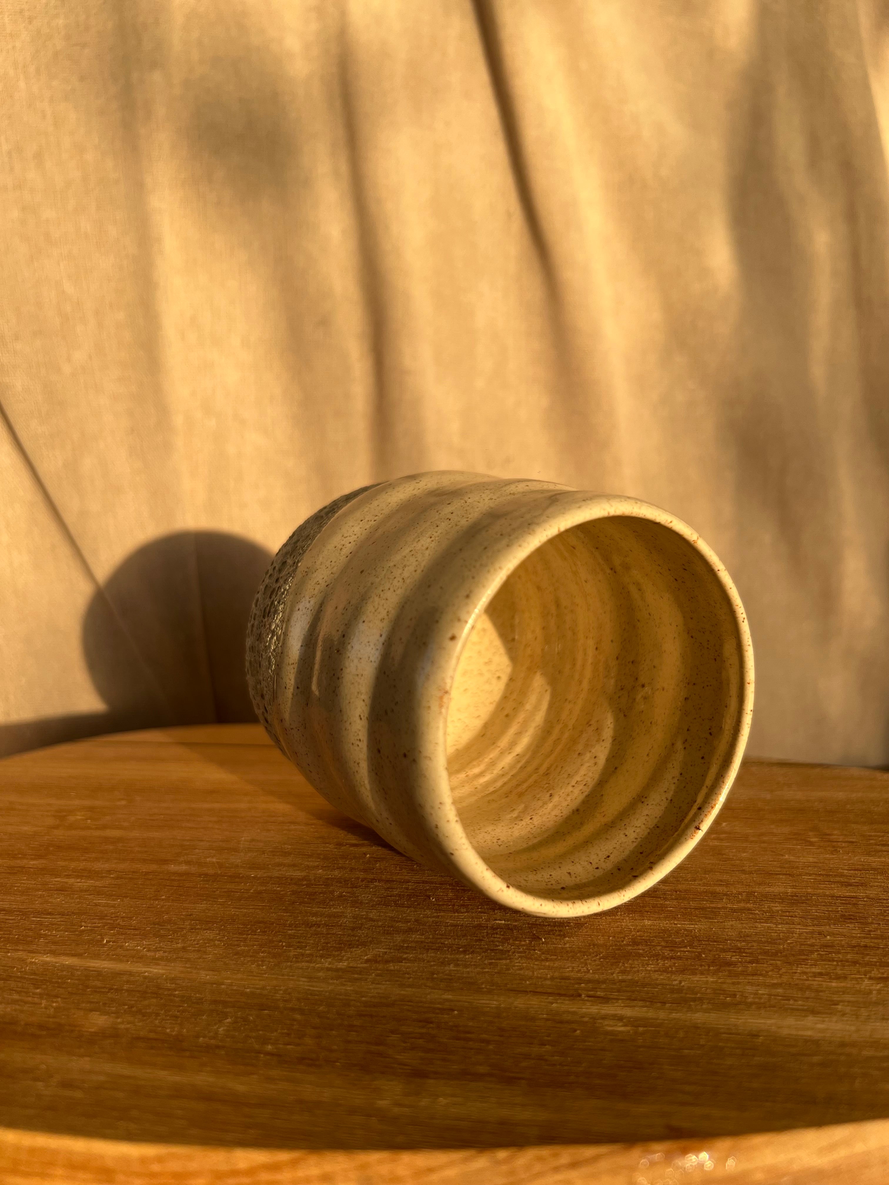 Månebølgekop u. hank - 350 ml.