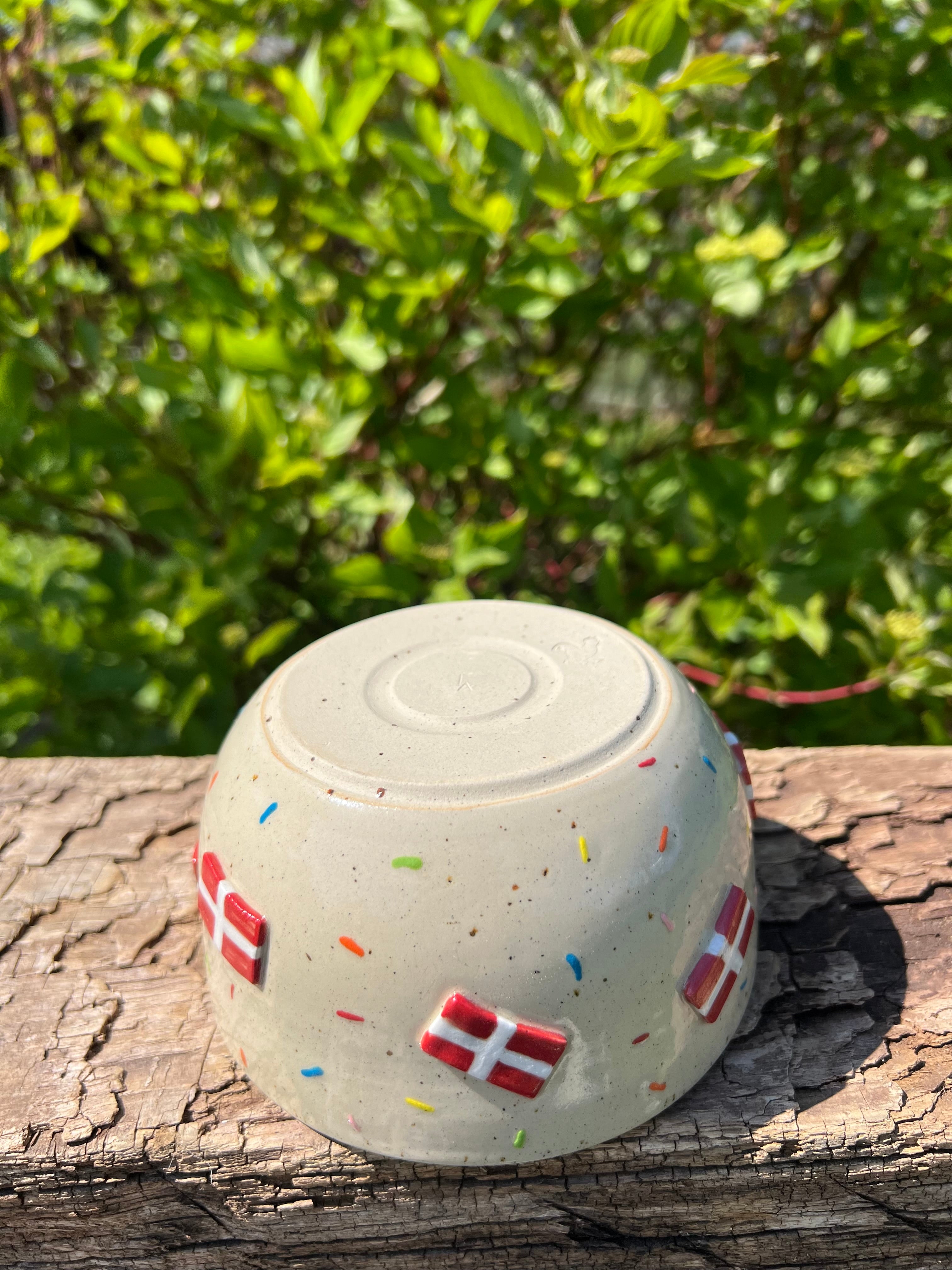 Fødselsdagskål - H 7,5 • Ø 13 cm.