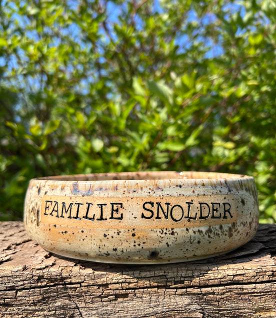 “Familie snolder” - Ø 19,5 • H 5 cm.