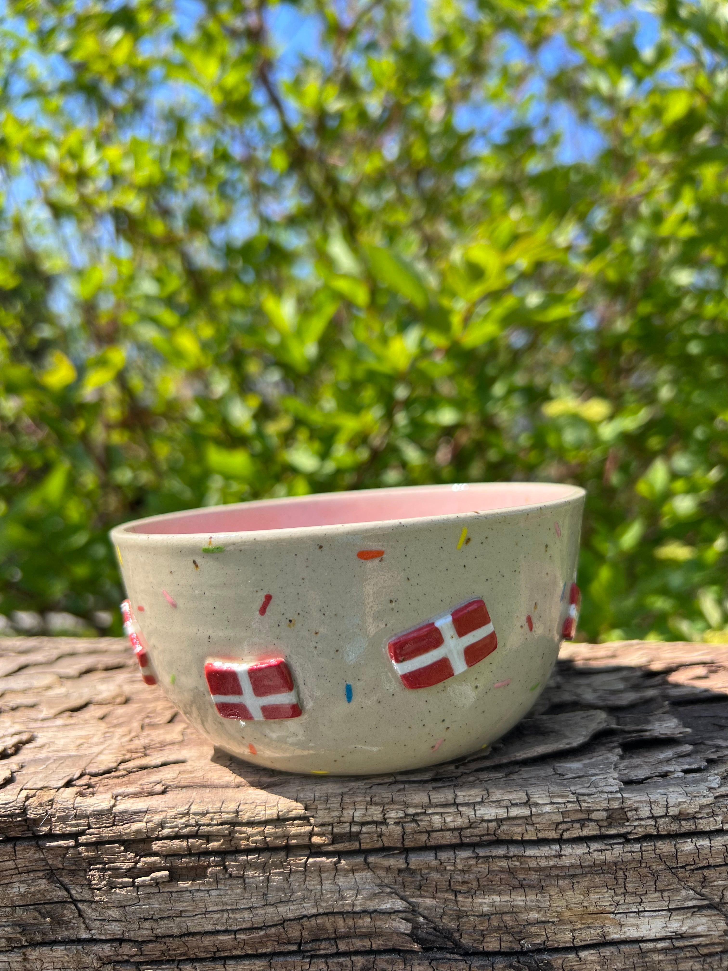 Fødselsdagskål - H 6 • Ø 12,5 cm.