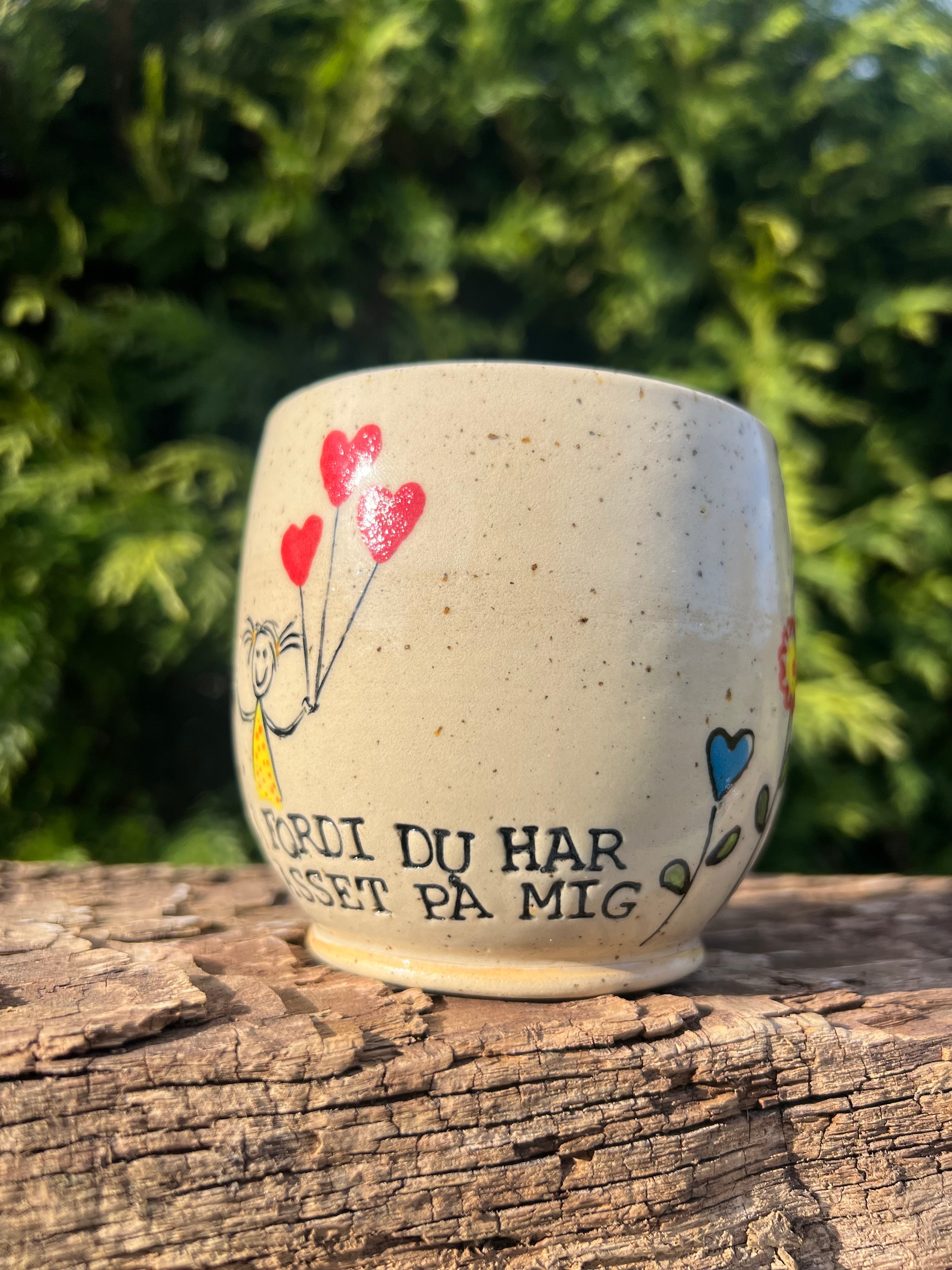 Håndmalede “Tak” kop m. hank - 300 ml.