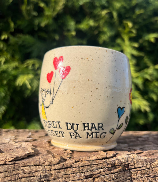 Håndmalede “Tak” kop m. hank - 300 ml.
