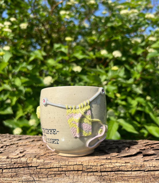 “Strikke tosset” kop m. hank - 340 ml.