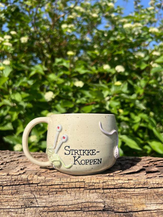 “Strikke-koppen” m. hank - 325 ml.