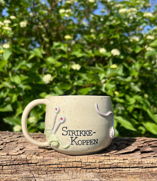 “Strikke-koppen” m. hank - 325 ml.