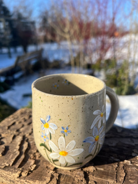 Thekrus med håndmalede blomster - 385 ml.
