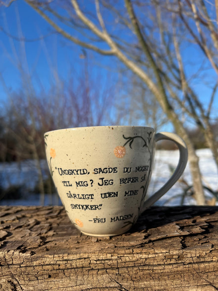 Badehotellet kop m. hank - 385 ml.