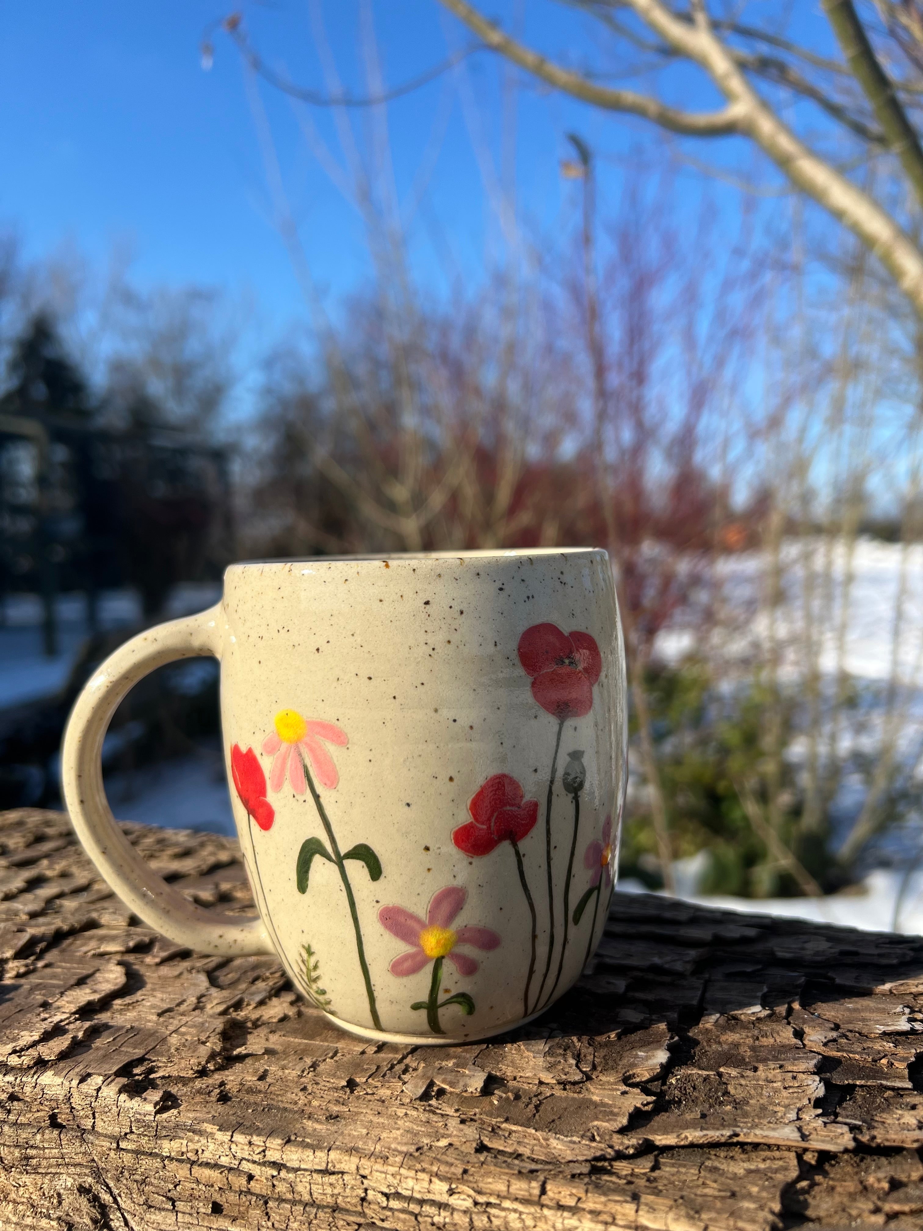 Stort Thekrus med håndmalede blomster - 450 ml.