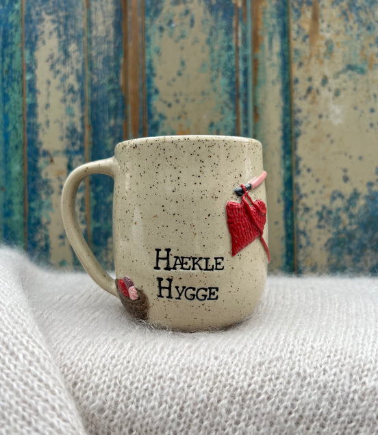 “Hækle hygge” kop m. hank - 400 ml.